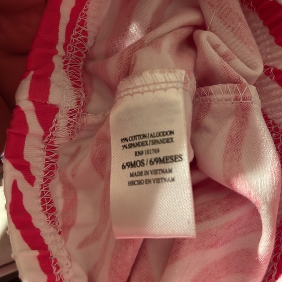 Girls 2 piece set. 6-9 months - Picture 11 of 12